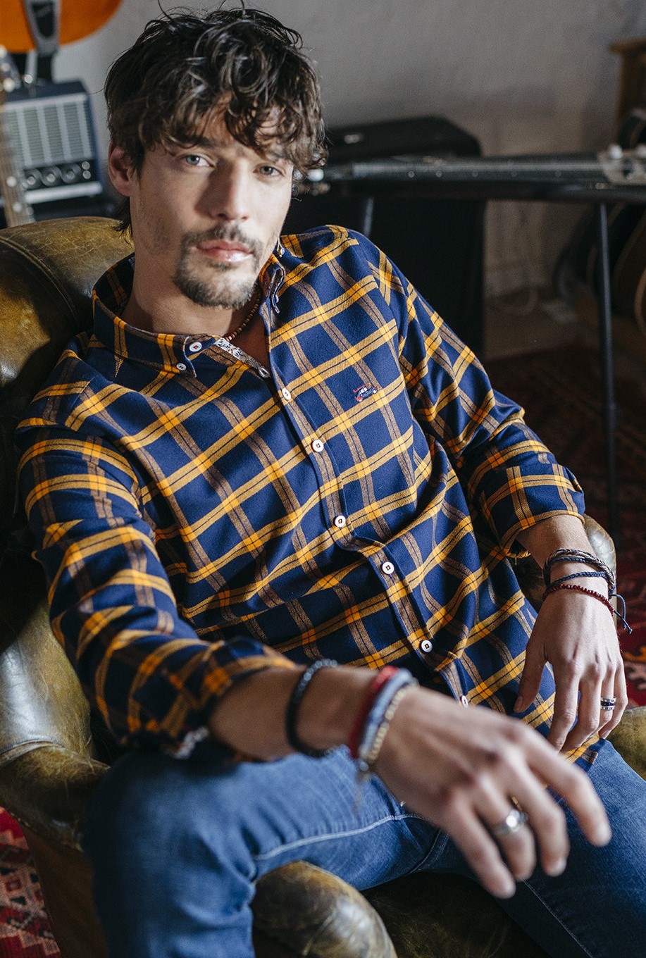 Camisa estampada hombre cuadros