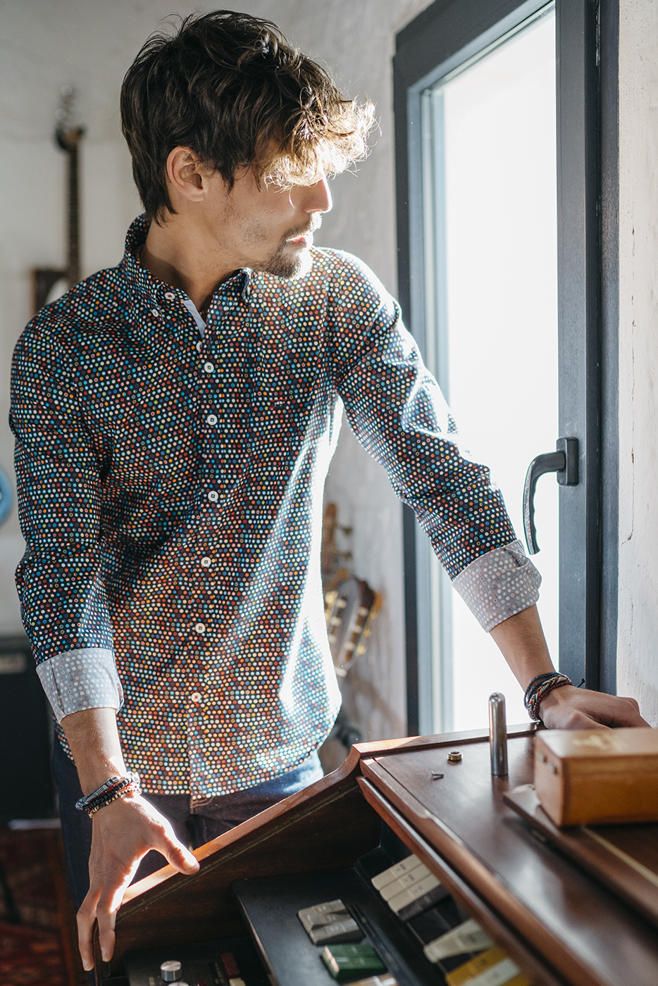 camisa estampada hombre puntos