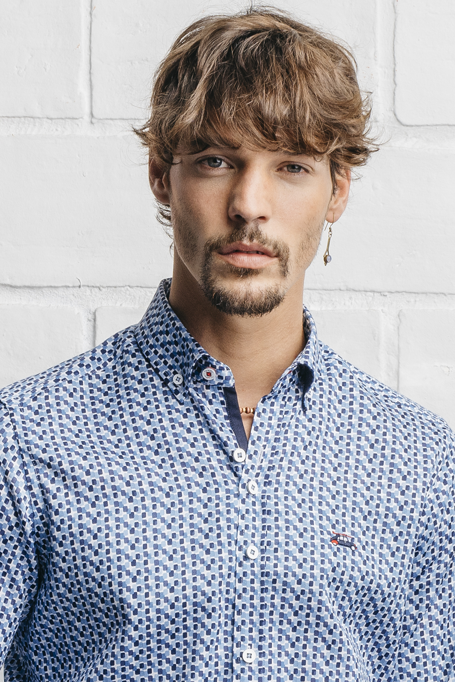 camisa estampada hombre color azul