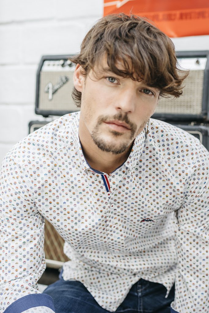 camisa estampada hombre cupcakes camisa estampada hombre cupcakes