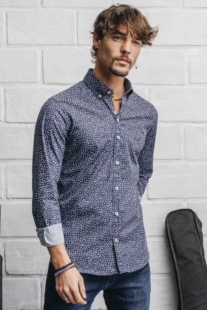 camisa estampada hombre azul conchas camisa estampada hombre azul conchas