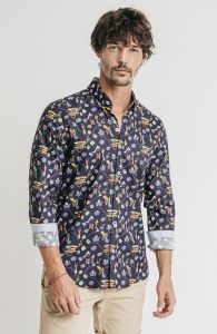 camisa estampada comic