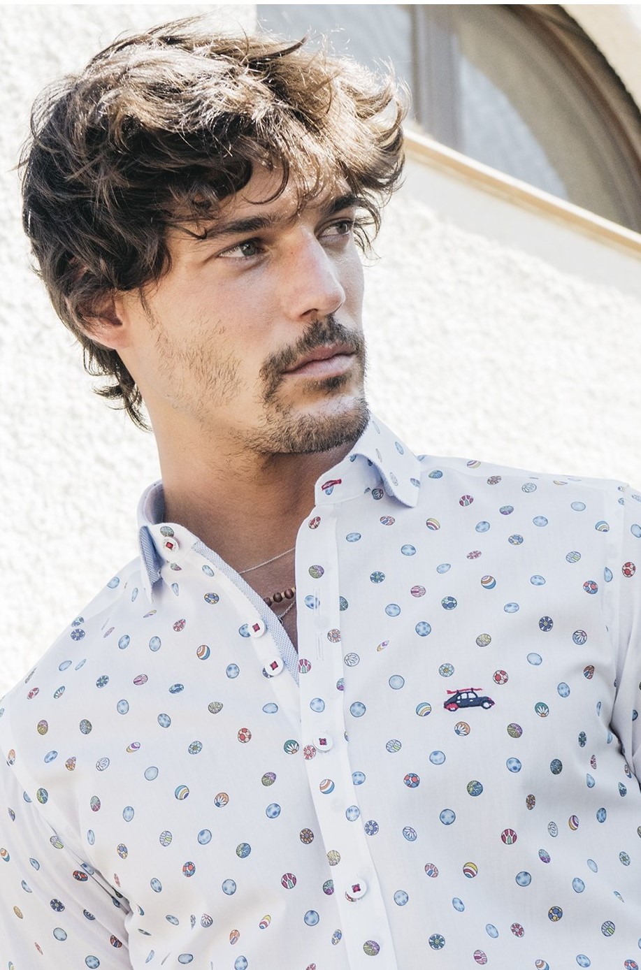 camisa estampada hombre pelotas juego