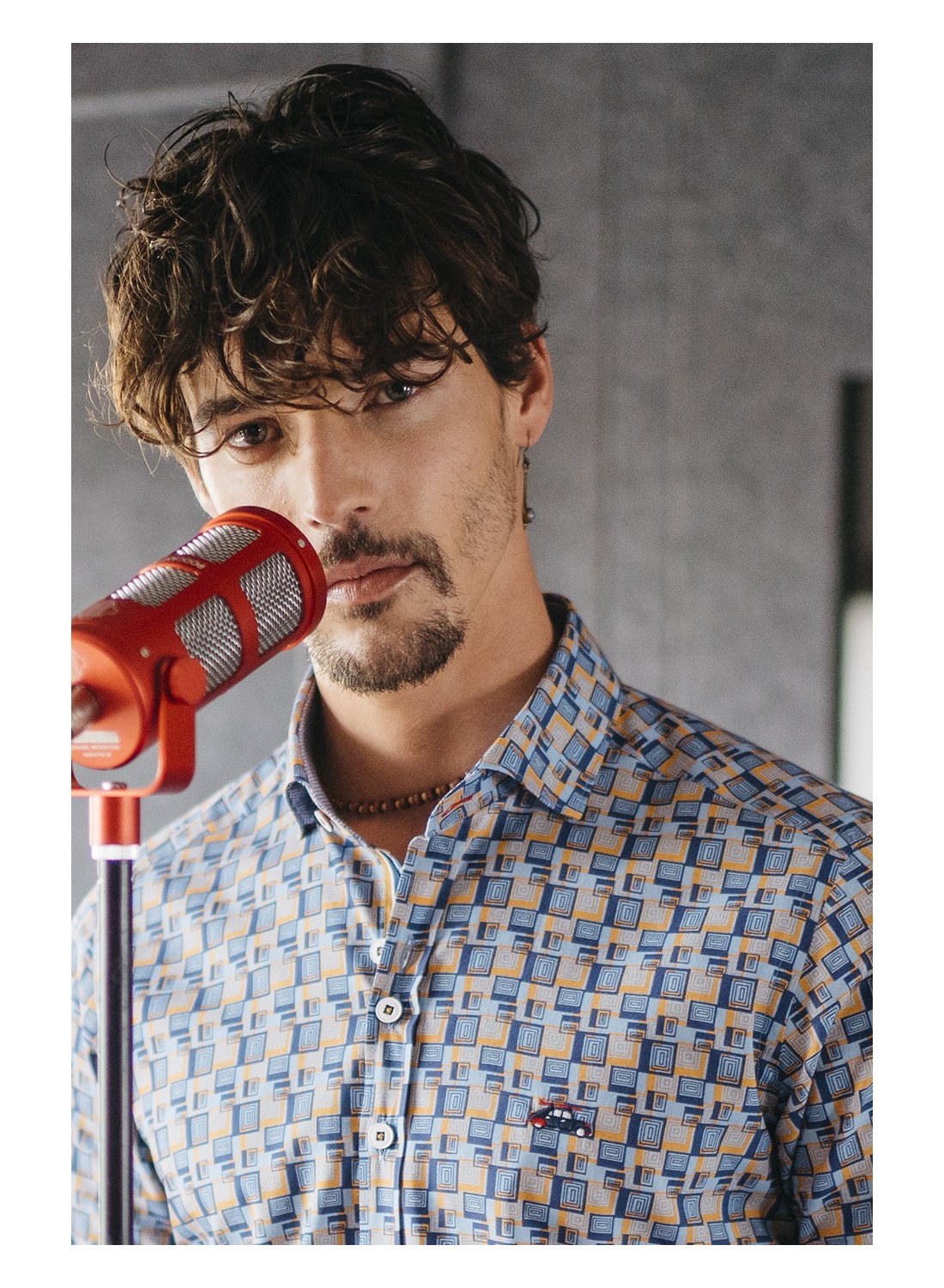 camisa de hombre estampada cuadros