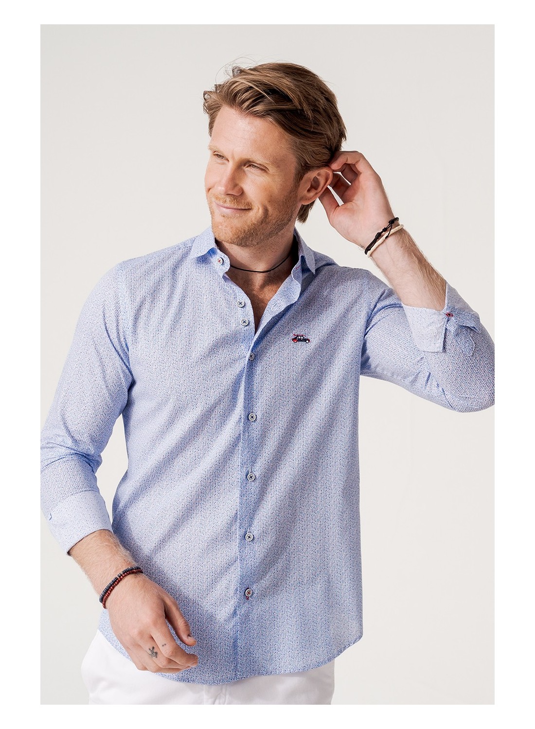 camisa regular fit estampado geometrico flechas azul 1