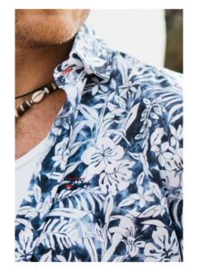 camisa regular fit estampado tropical azul 3