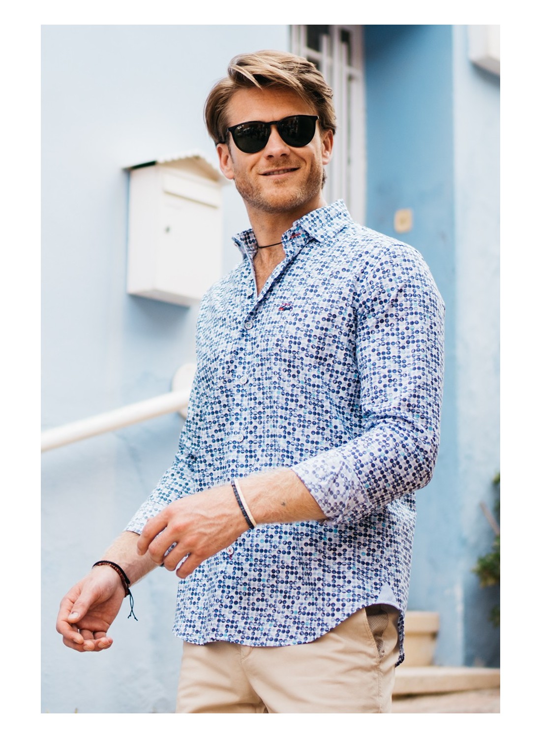 camisa slim fit estampado circulos efecto acuarela azul 1