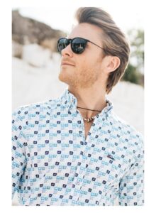 camisa slim fit estampado hojas y cuadros azules 2